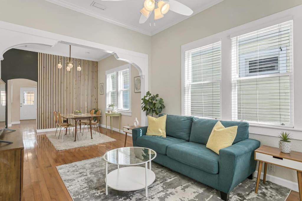 Holiday home Modern Less Than 4 Blocks To 7th Ave In Ybor Tampa
