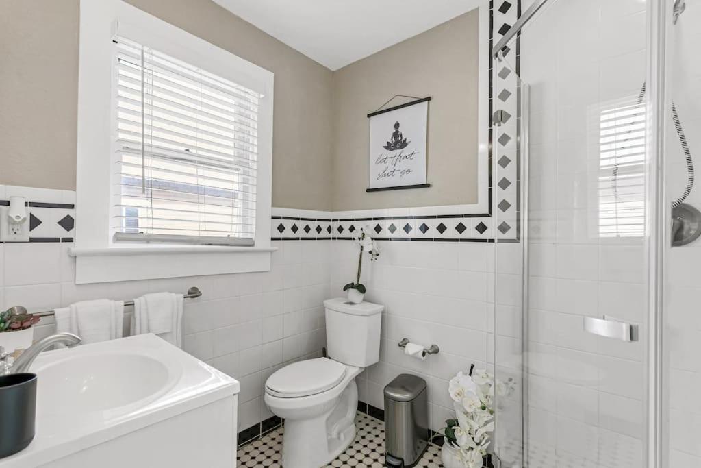 Modern Less Than 4 Blocks To 7th Ave In Ybor Holiday home Tampa