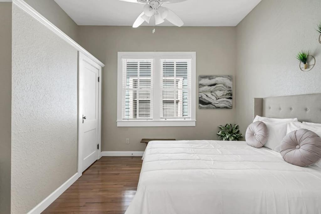 Holiday home Modern Less Than 4 Blocks To 7th Ave In Ybor Tampa